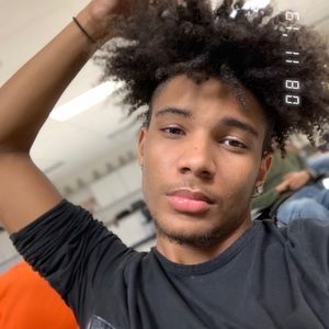 Meet your Posher, Elijah